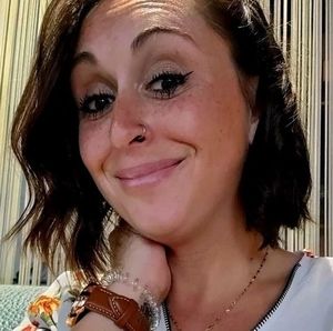 Meet your Posher, Valérie